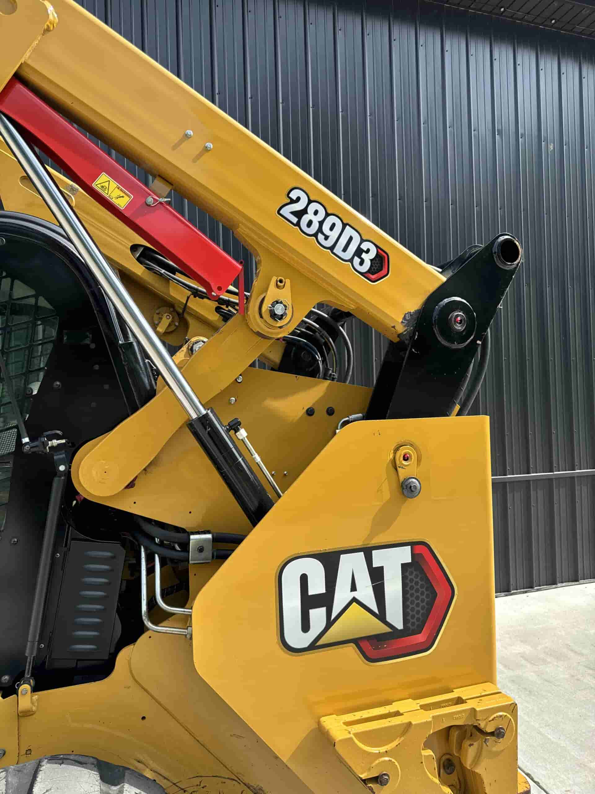 2020 CAT 289D3
